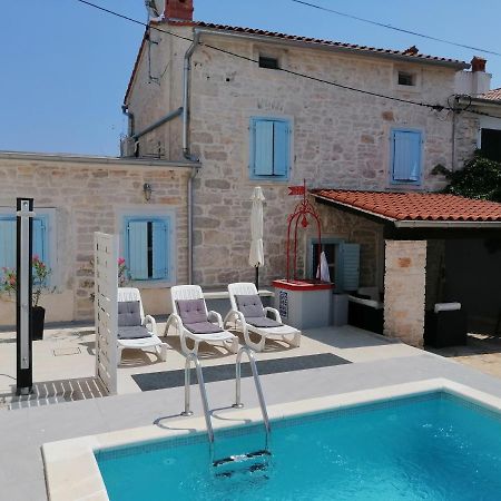 Holiday Home Peruški Esterno foto
