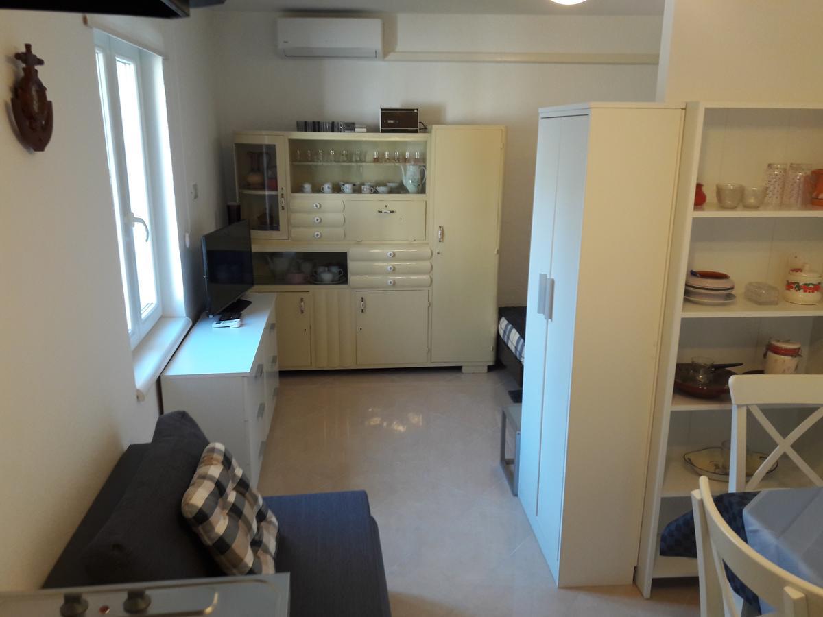 Holiday Home Peruški Esterno foto